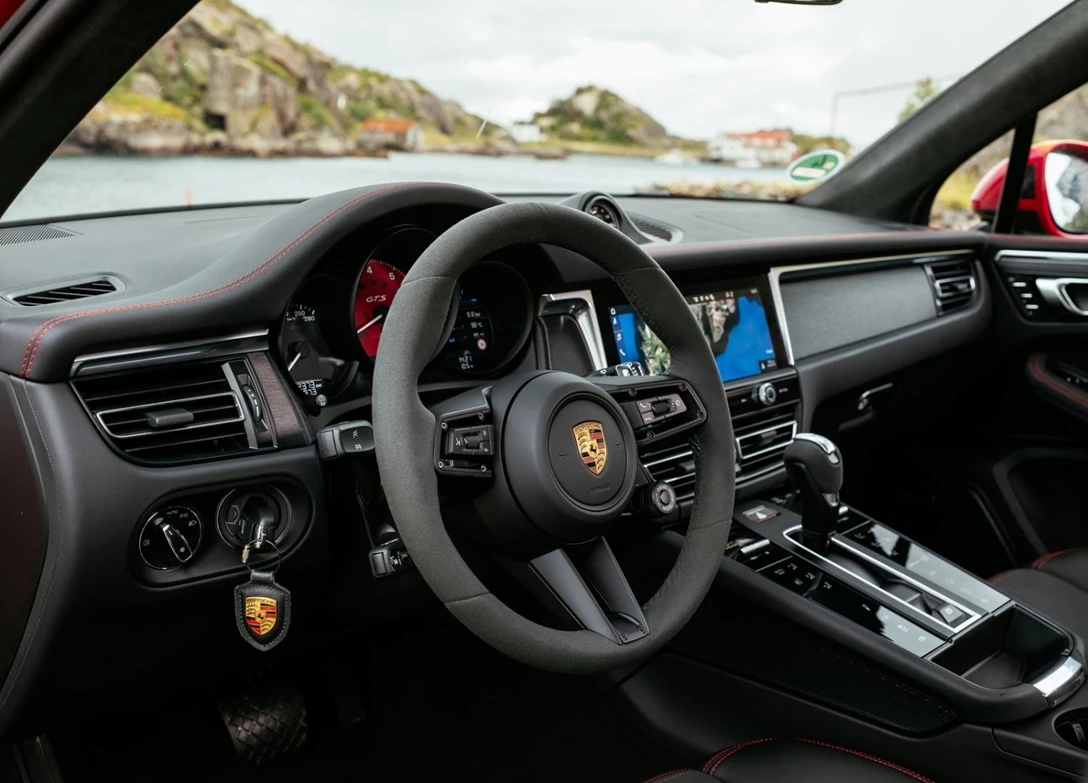 1681020-Porsche-Macan-2023-06.jpg