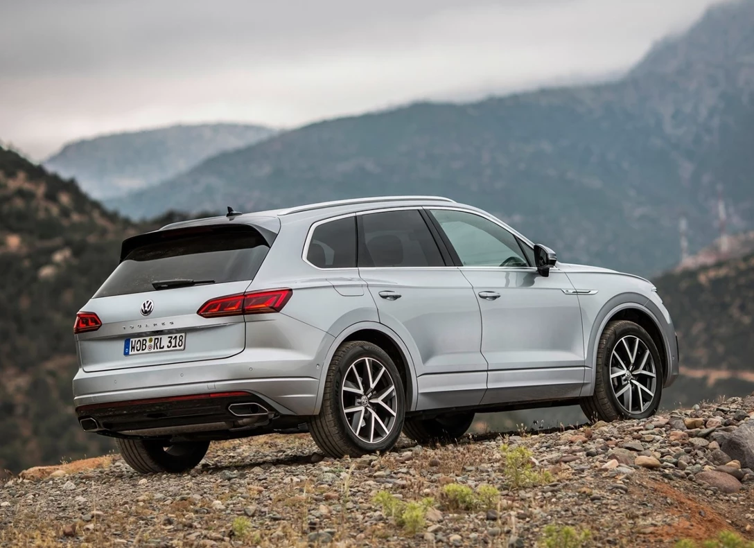 1643484-Volkswagen-Touareg-2019-05.jpg