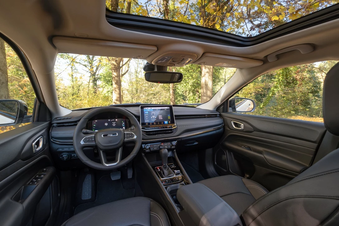 1696960-NewJeepCompassMY24 (4)-min.jpg