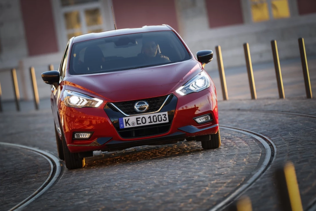 1610753-More Micra Live Event - Red Micra Xtronic - Dynamic Front 8.jpg