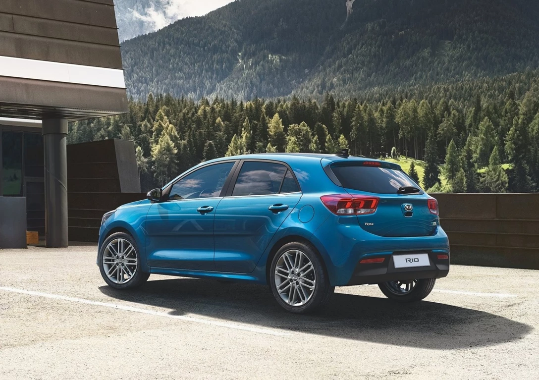 1644283-Kia-Rio-2021-04.jpg