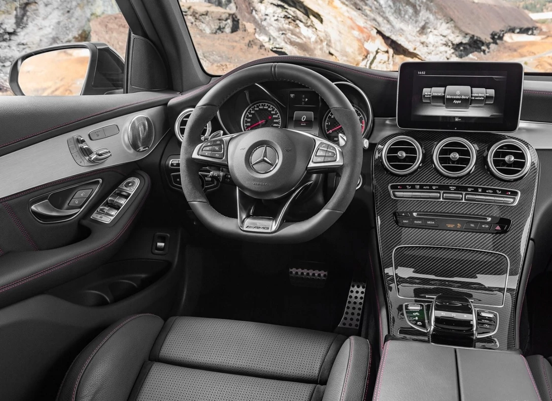 1651453-Mercedes-Benz-GLC-2018-12.jpg