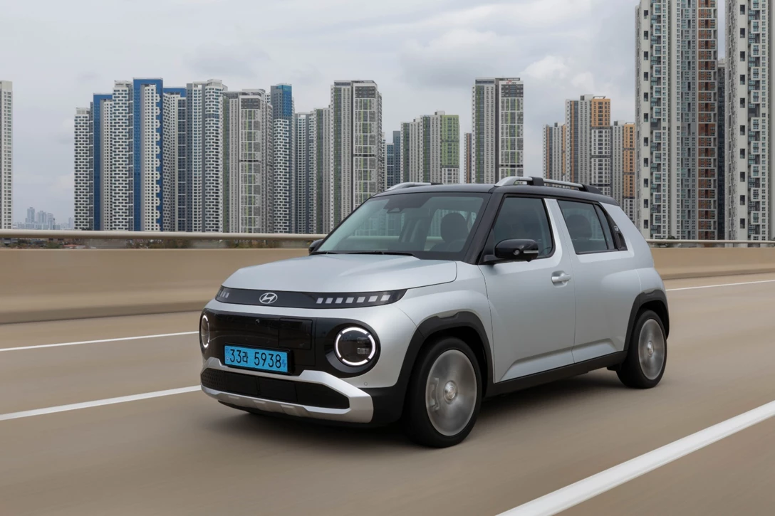 1703678-INSTER Drive_31.jpg