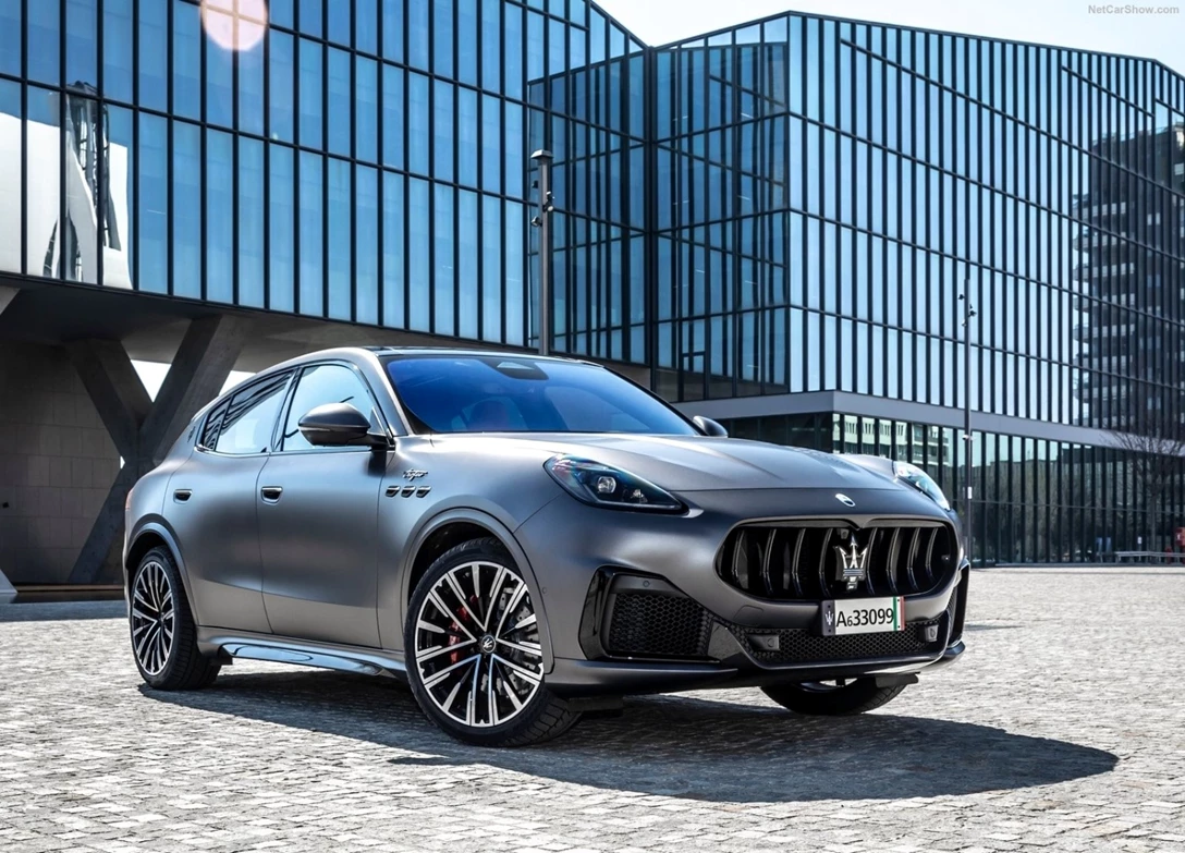 1685101-Maserati-Grecale-2023-11.jpg