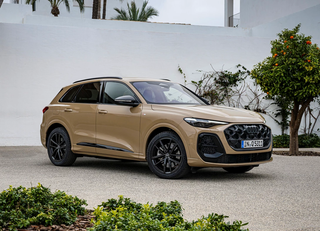 Audi-Q5-2025-02.jpg