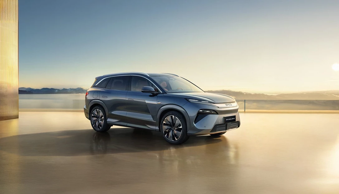BYD-Sealion-8-AWD-front.jpg