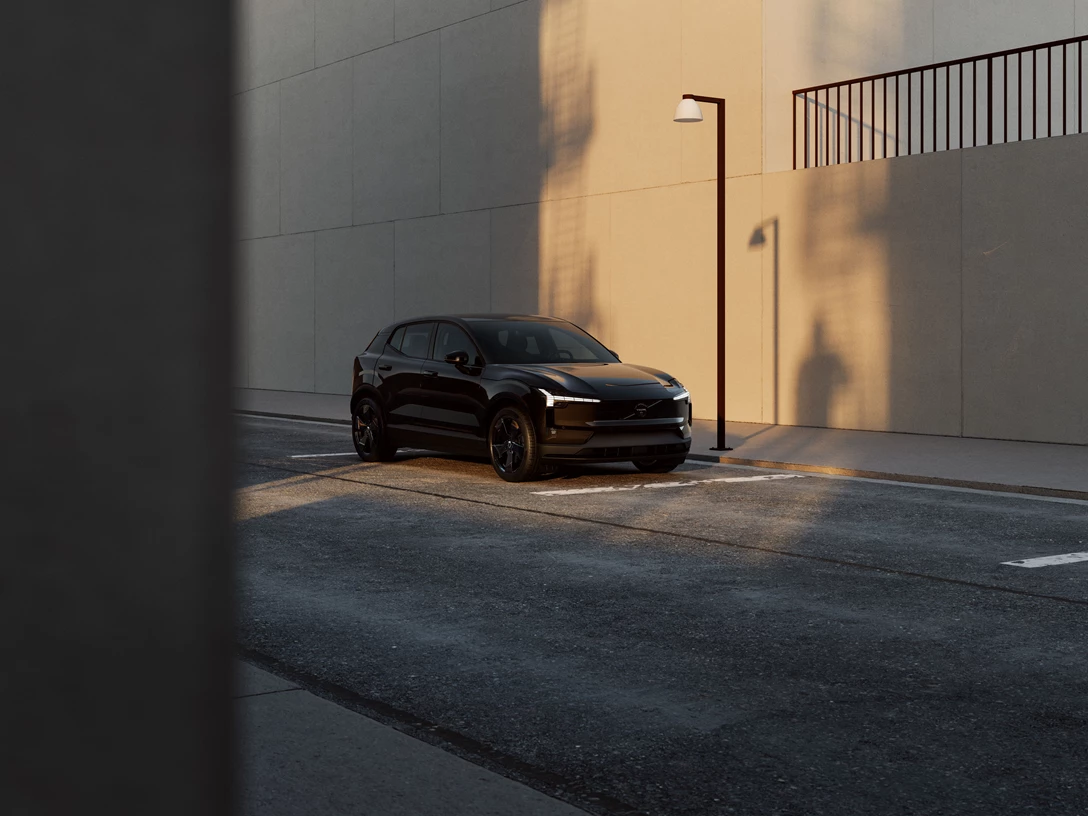 JPG Full-BL416_Exterior_Front3Q_ROW.jpg