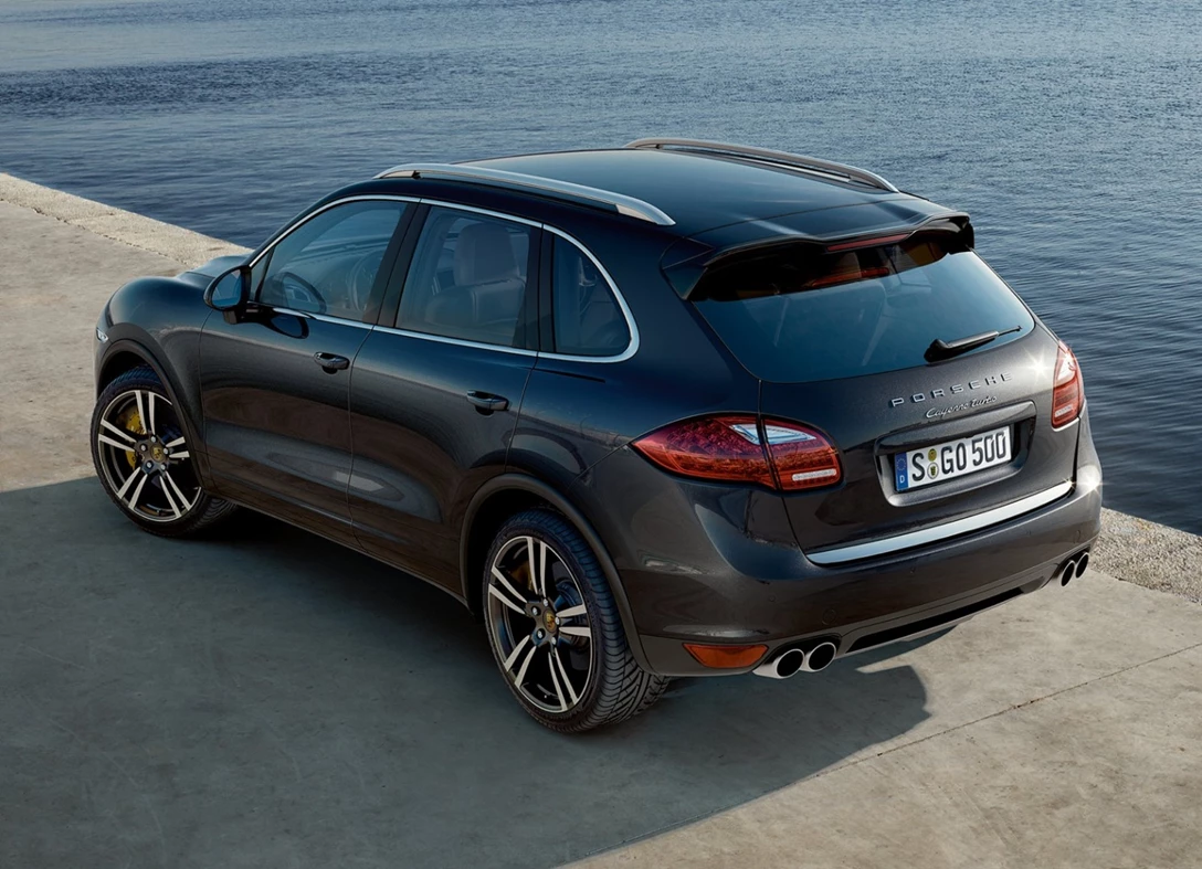 1606412-Porsche-Cayenne-2010-2016-03.jpg