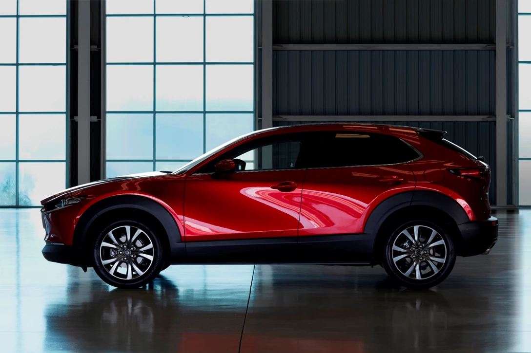 1613328-Mazda-CX-30_at_2019GIMS_5_hires.jpg