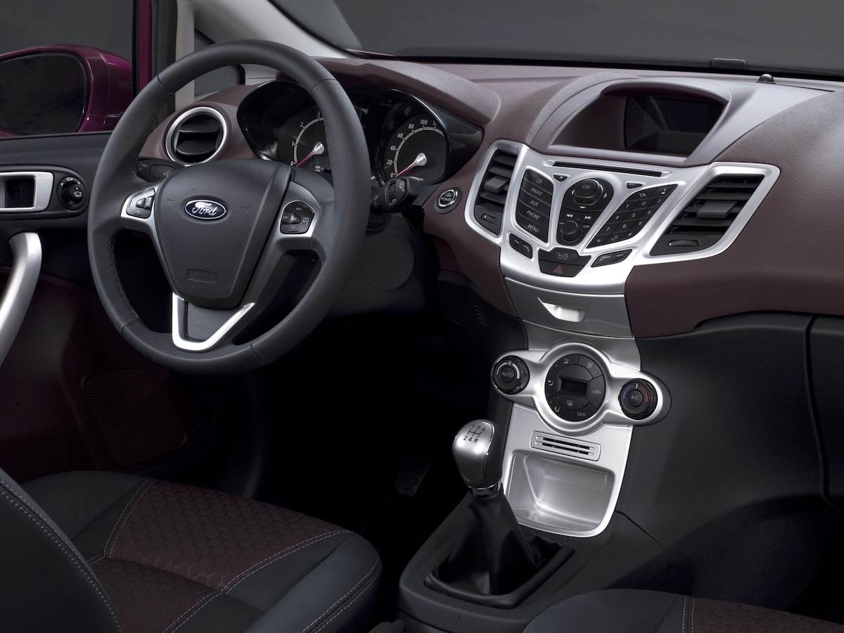1585744-Ford-Fiest-14.jpg