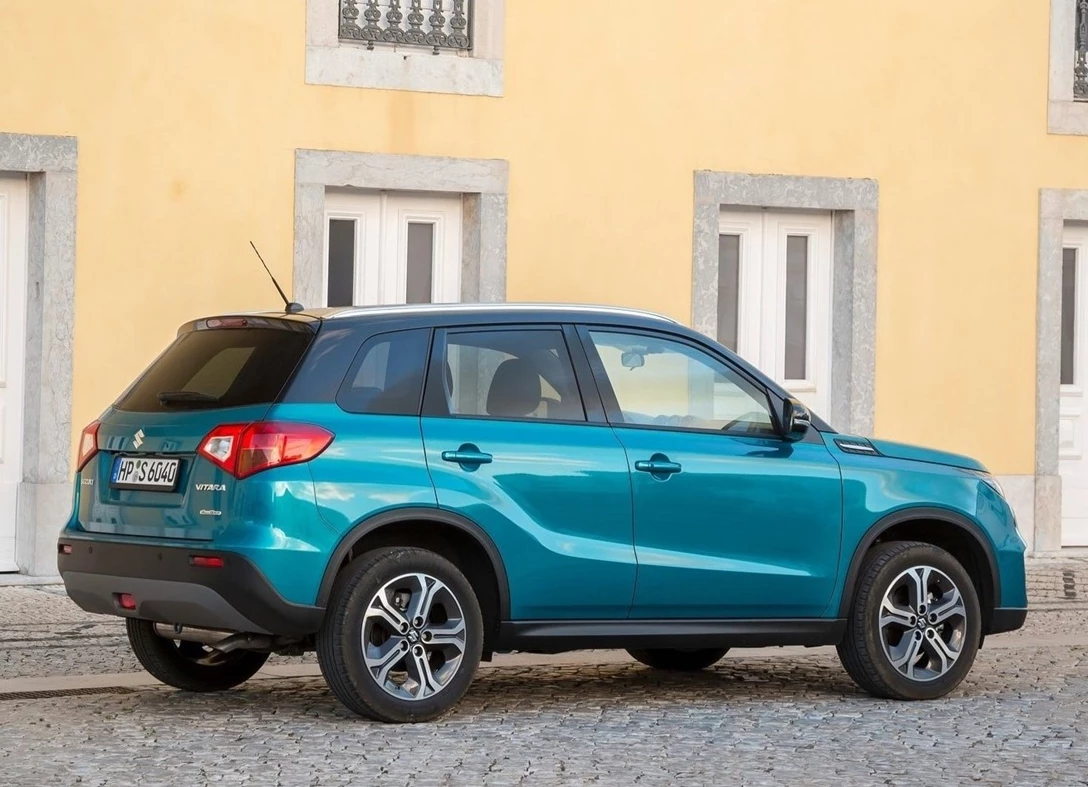 1641234-Suzuki-Vitara-2015-02.jpg