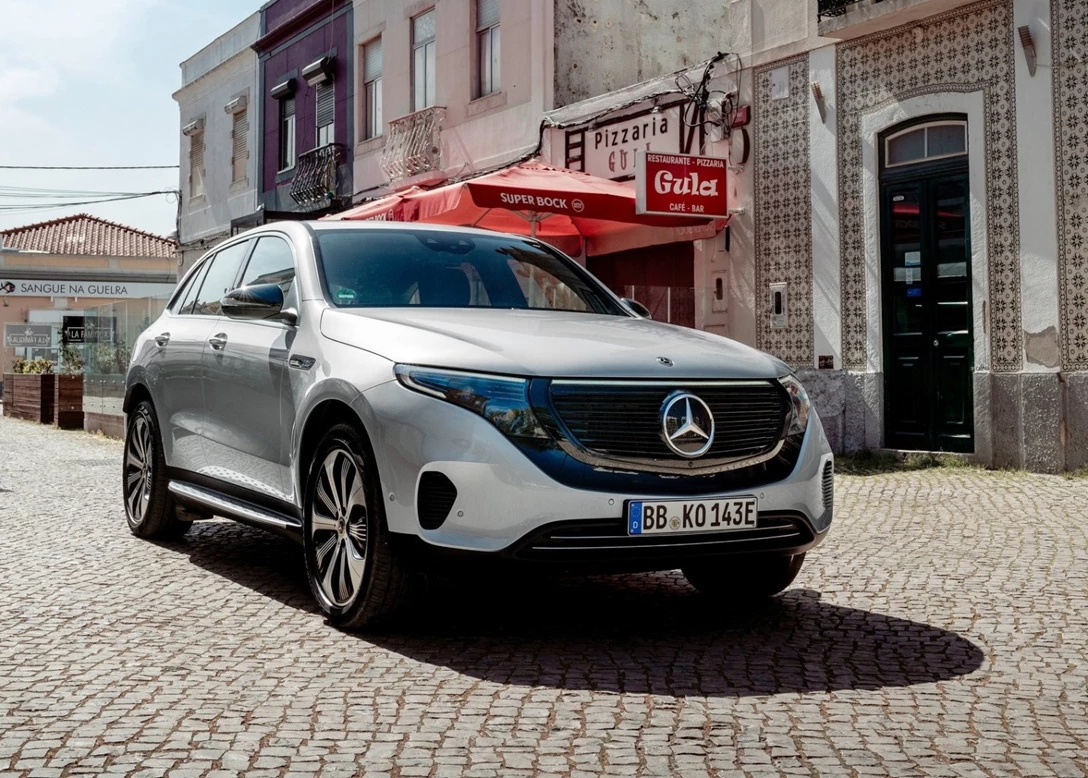 1635844-Mercedes-Benz-EQC_Edition_1886-2020-03.jpg