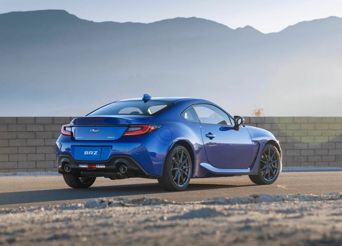 1680363-Subaru-BRZ-2023-02.jpg