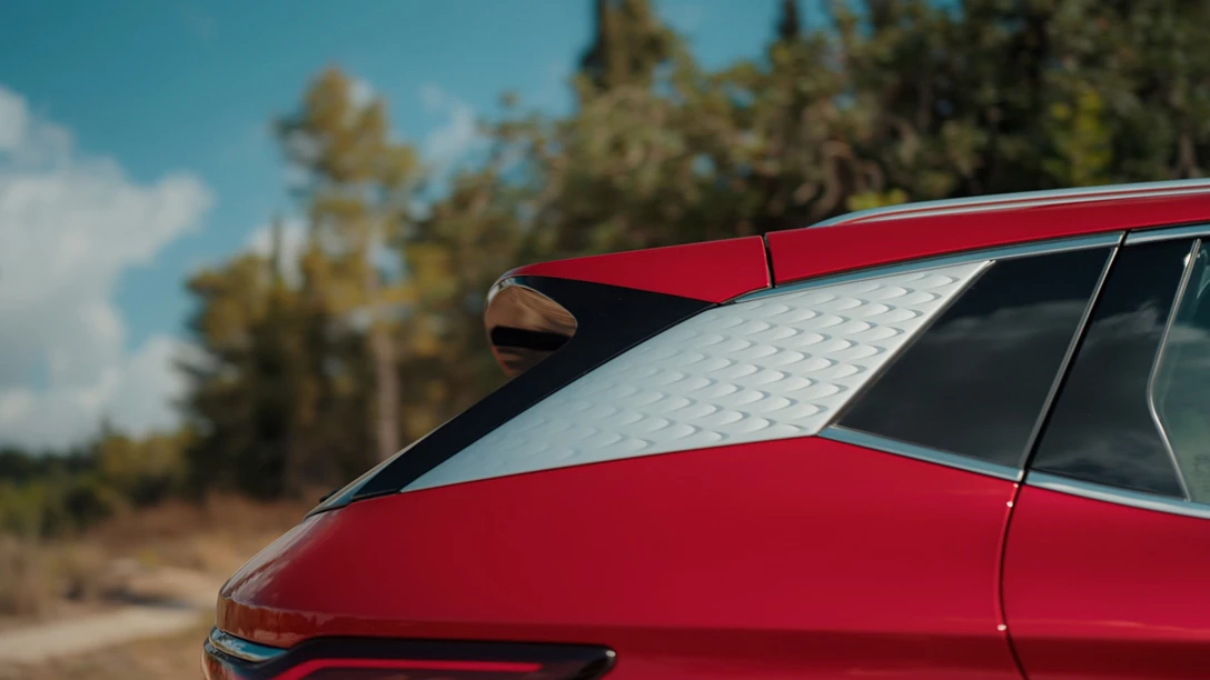 1672450-BYD ATTO 3.00_41_59_00.Still038 copy.jpg