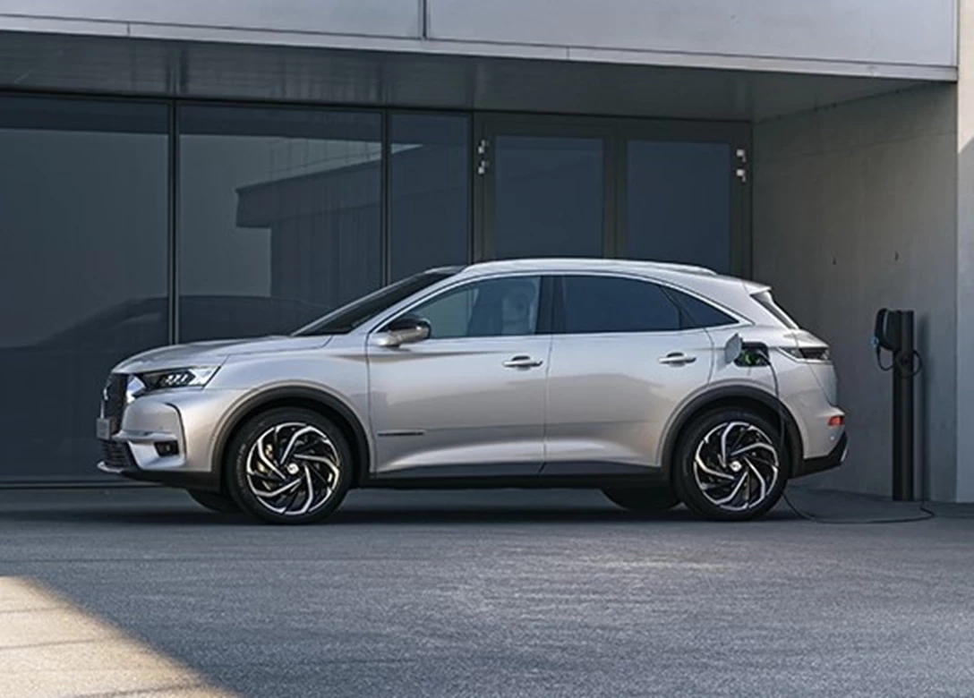 1635259-DS7 E-TENSE-01.jpg