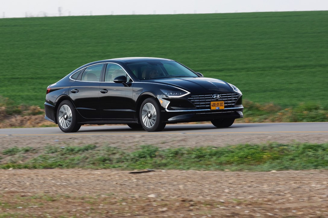 1638769-סונטה מול סופרב - 18.jpeg