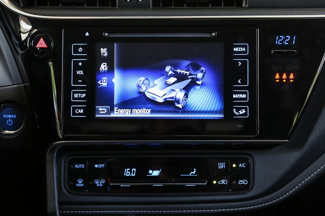 1628910-09-טויוטה אוריס מתיחת פנים אילן קליין (11).jpg