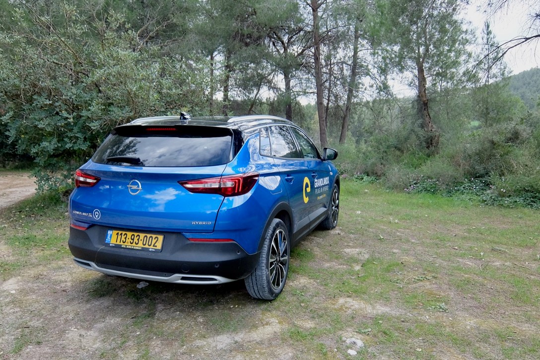 1639316-אופל גרנדלנד X PHEV - 1.jpeg