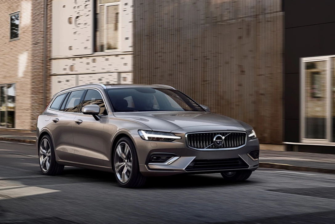 1591321-וולוו V60 נחשפה (1).jpg