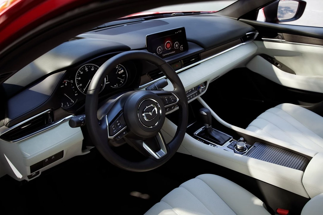 1609562-מאזדה 6 ו-בס-3 החדשים בישראל (4).jpg