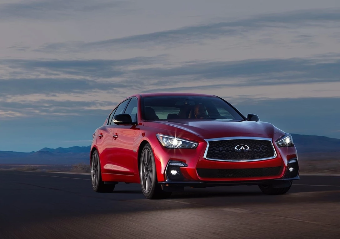 1596096-Infiniti-Q50 1.jpg