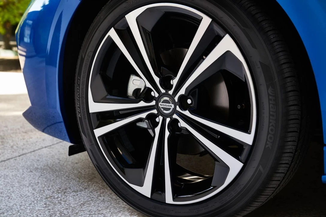 1625809-2019 Nissan Sentra B-9.jpg