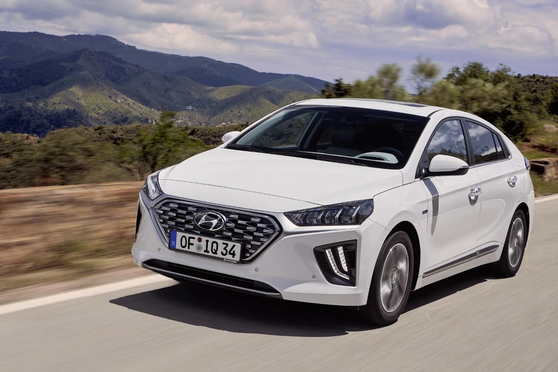 1620996-New Hyundai IONIQ Hybrid (10).jpg