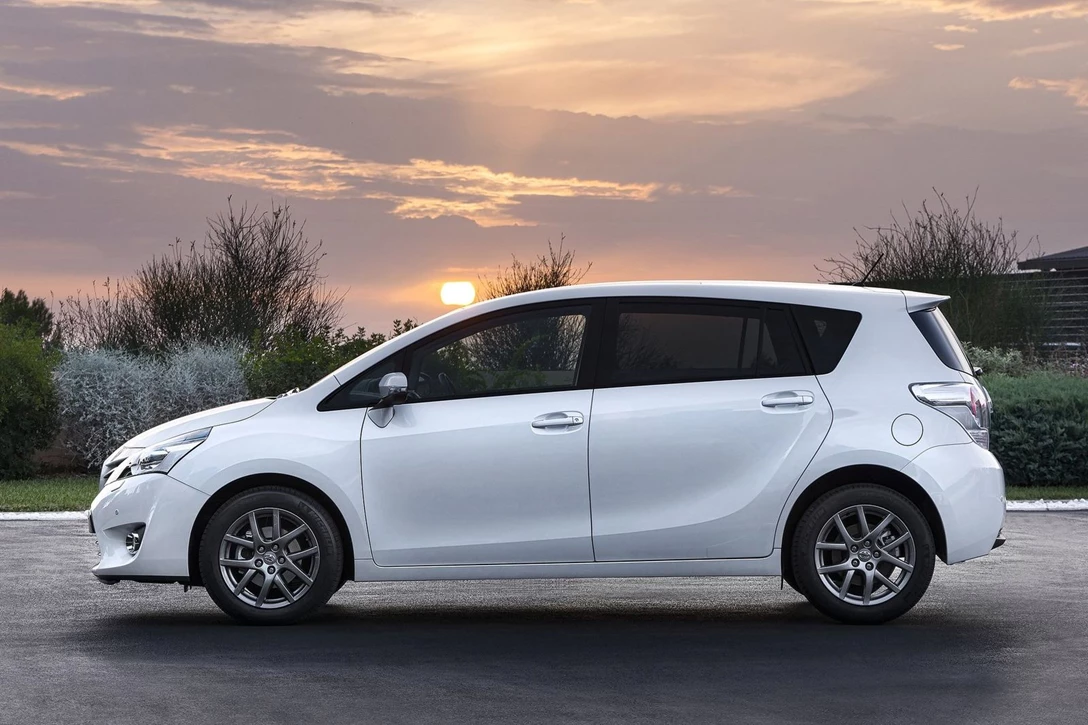 טויוטה ורסו