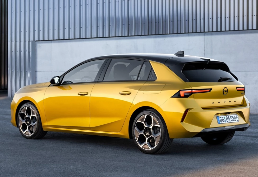 1653891-Opel-Astra-2022-1600-0b.jpg