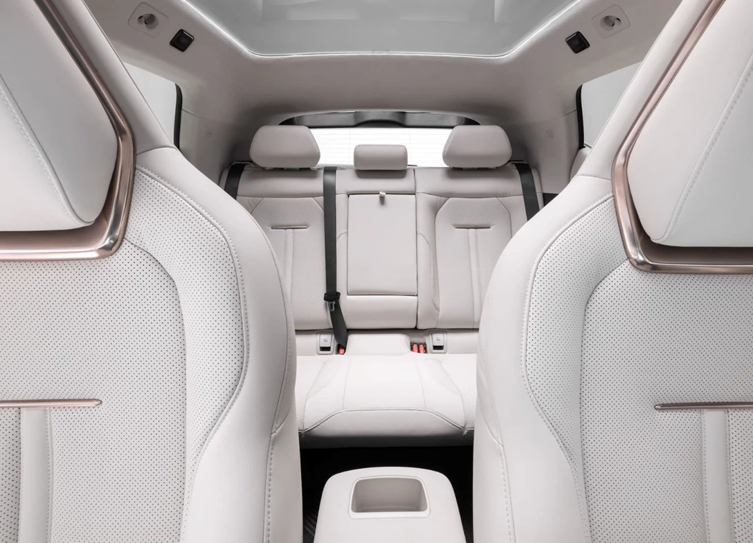 1691576-Zeekr X-2024-13.jpg