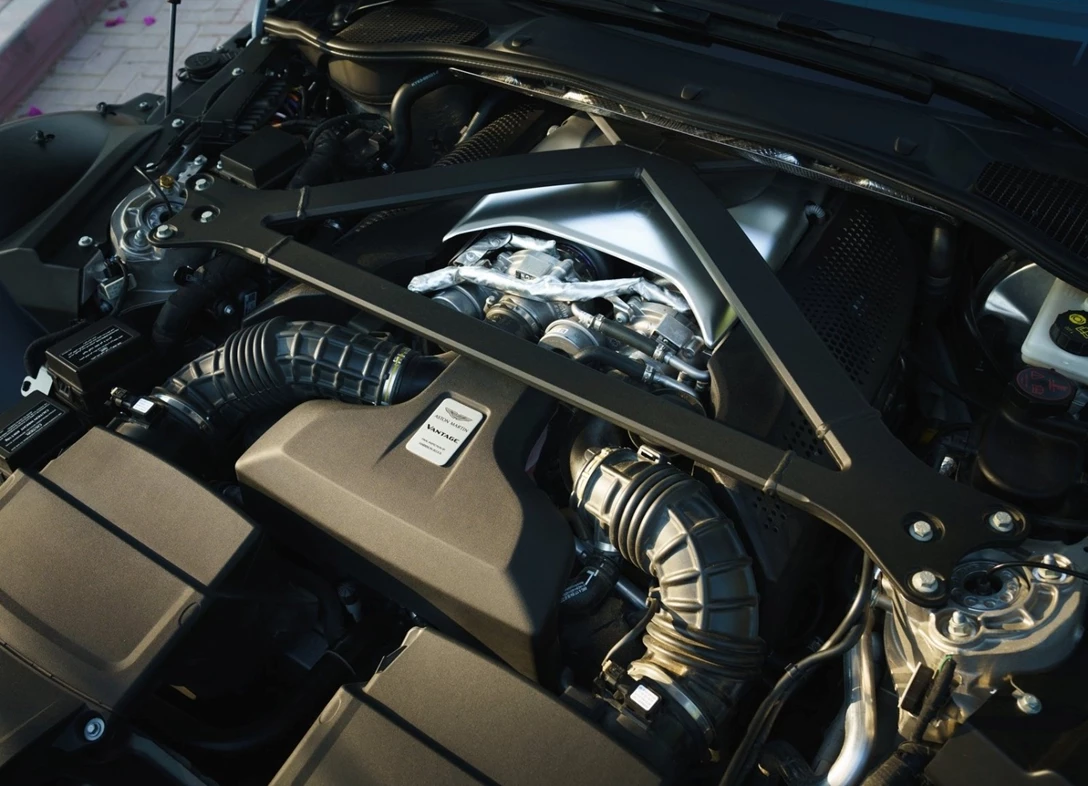 1682181-Aston_Martin-Vantage-2023-15.jpg