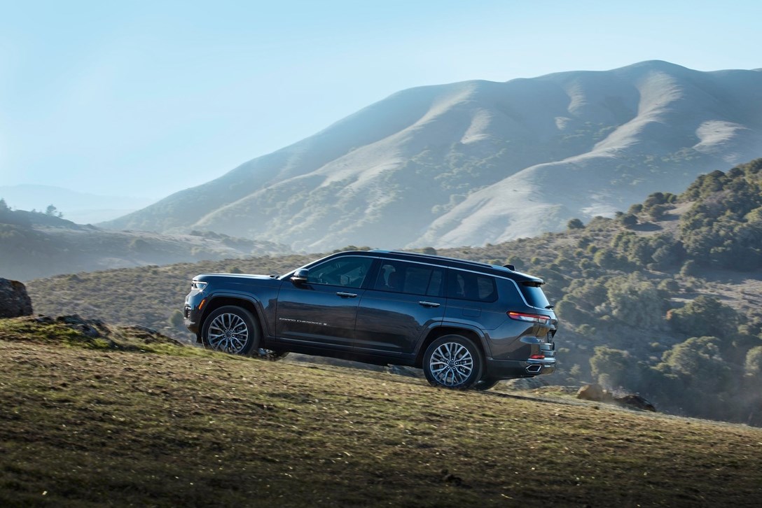 1638611-ג'יפ גרנד צ'ירוקי L  נחשף 2021 - 17.jpeg