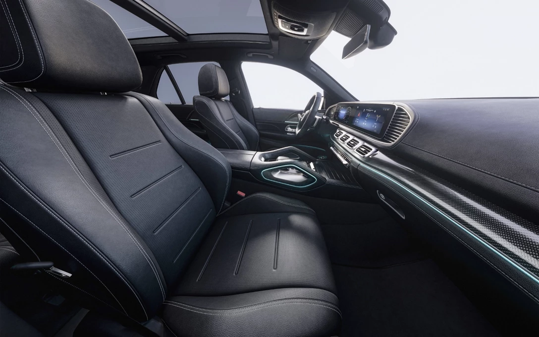 1692738-2024 GLE SUV_10-min.jpg