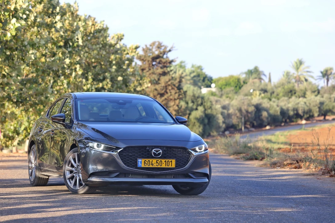 1622678-rotemi110919mazda3 (90).JPG