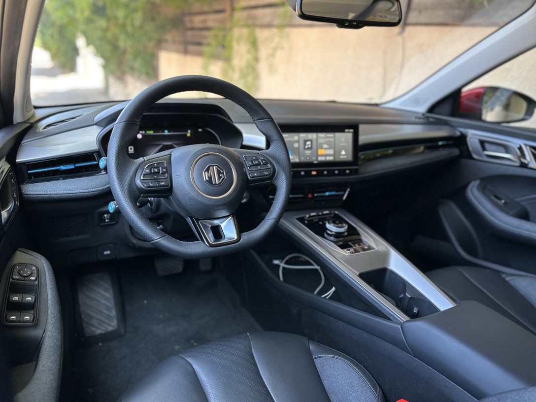 1686022-MG 5 - 83.jpeg