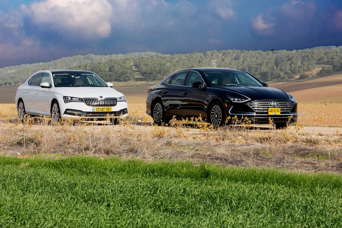 1638766-סונטה מול סופרב - 15.jpeg