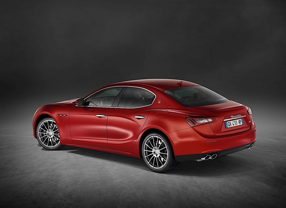 1664219-Maserati-Ghibli-2019-03.jpg