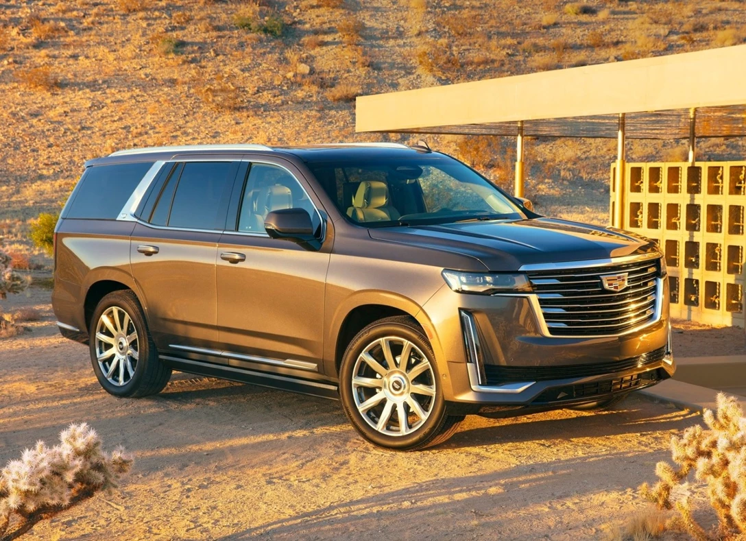 1667616-Cadillac-Escalade-2022-04.jpg