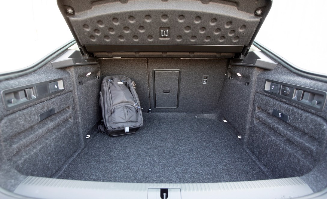 1638763-סונטה מול סופרב - 12.jpeg