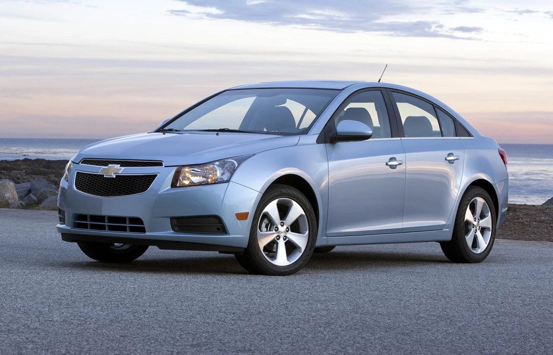 1700141-Chevrolet-Cruze-2011-1280-348b3bcb2e0ab140db34241650e4edc820.jpg