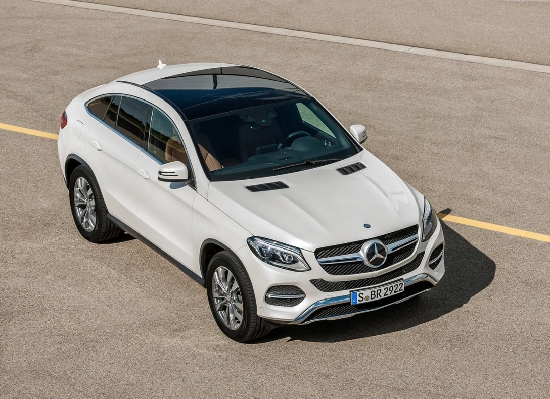 1656350-Mercedes-Benz-GLE_Coupe-2018-01.jpg