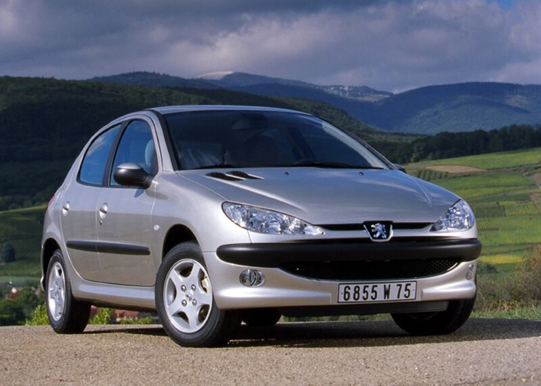 Peugeot-206-1998-2008-02.jpg