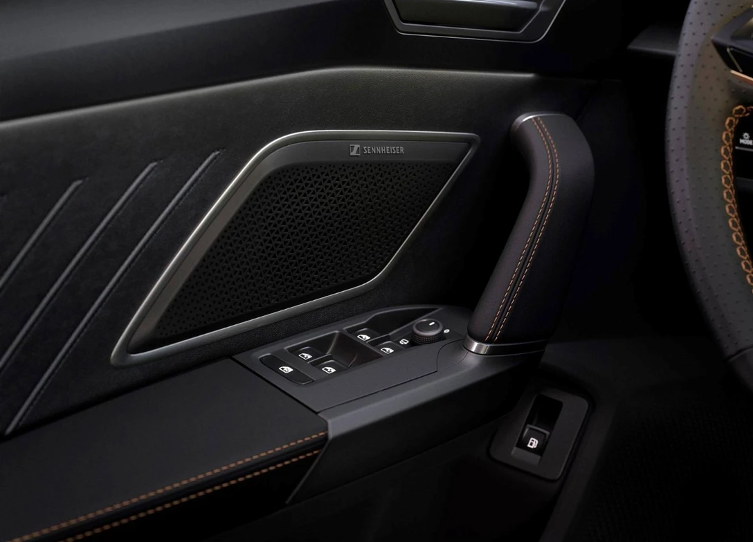 1706471-Cupra-Formentor-2025 (8).jpg