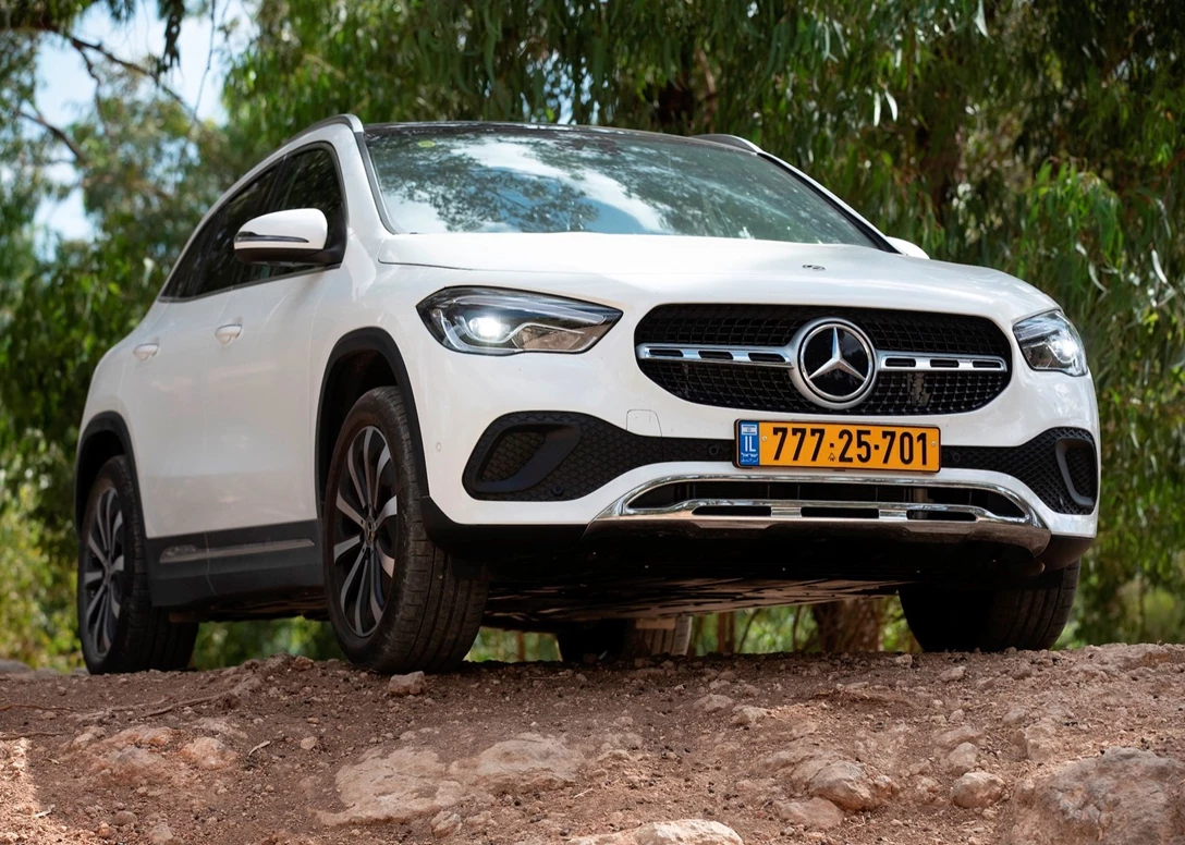 1677773-Mercedes-Benz-GLA-2023-01Y.jpg