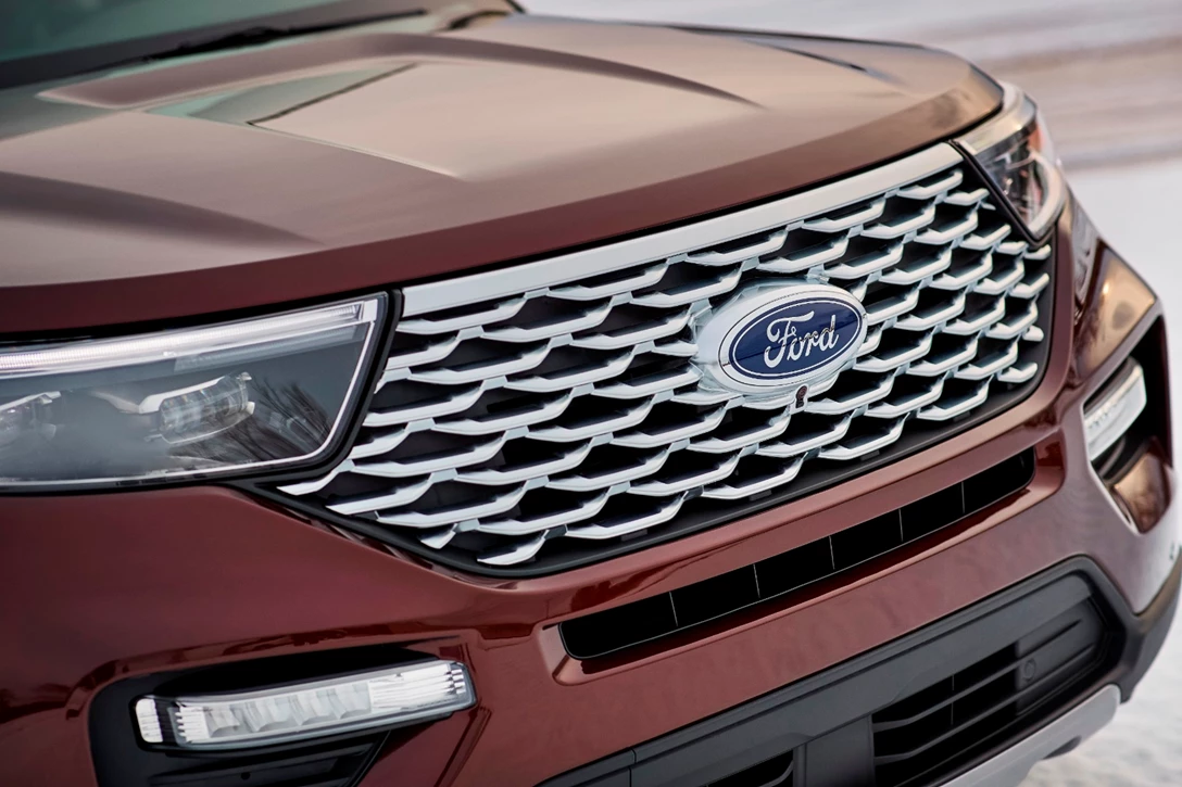 1609497-18-Ford-Explorer-Platinum.jpg