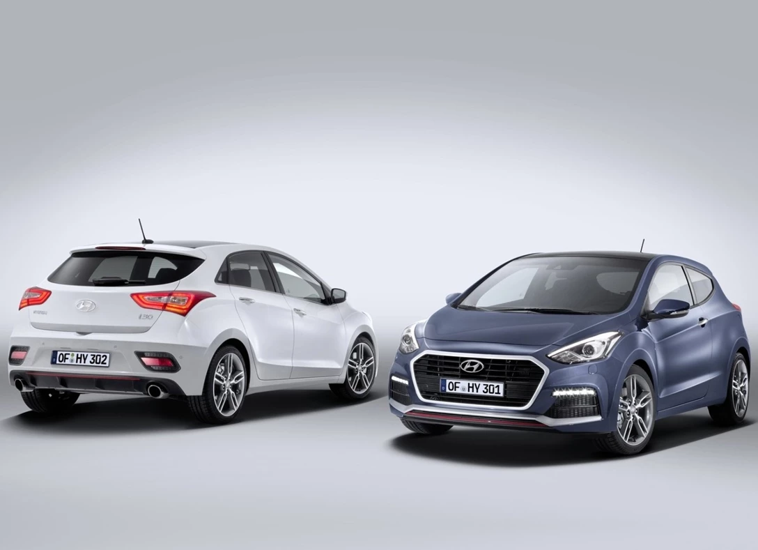 1645621-Hyundai-i30_Turbo-2015-1600-1c.jpg