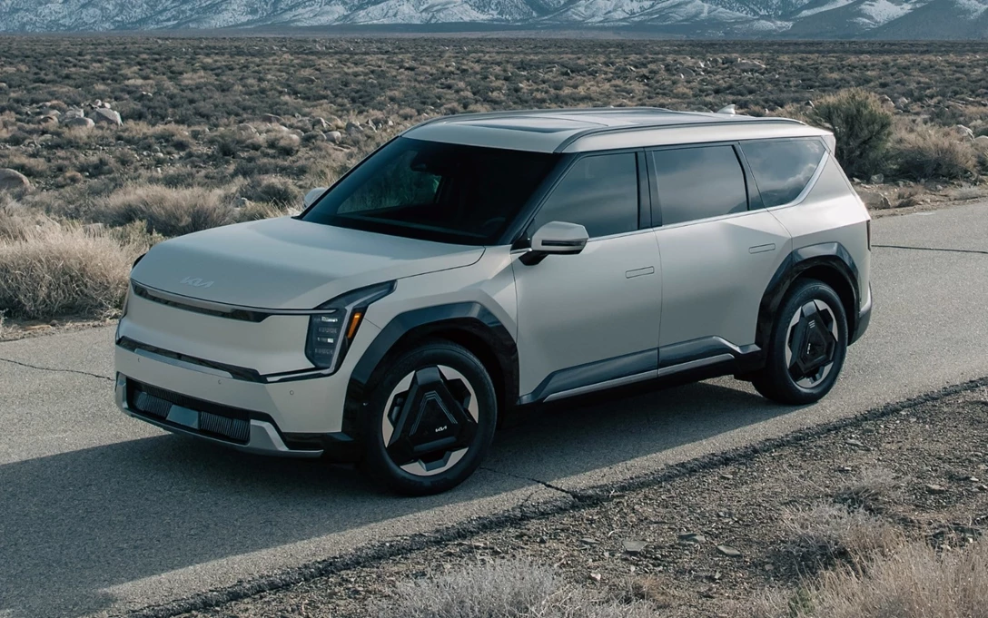1687776-Kia-EV9-2024-wallpaper-min.jpg