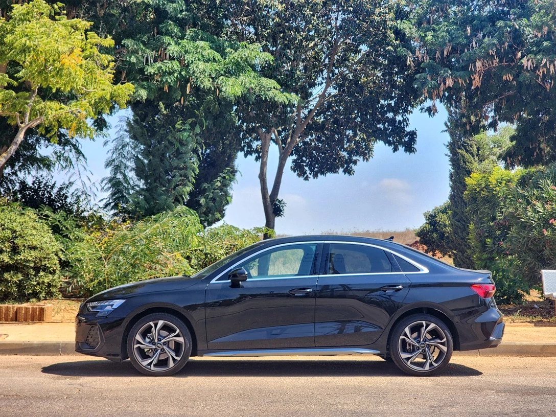 1702042-A3AUDI (96).jpg