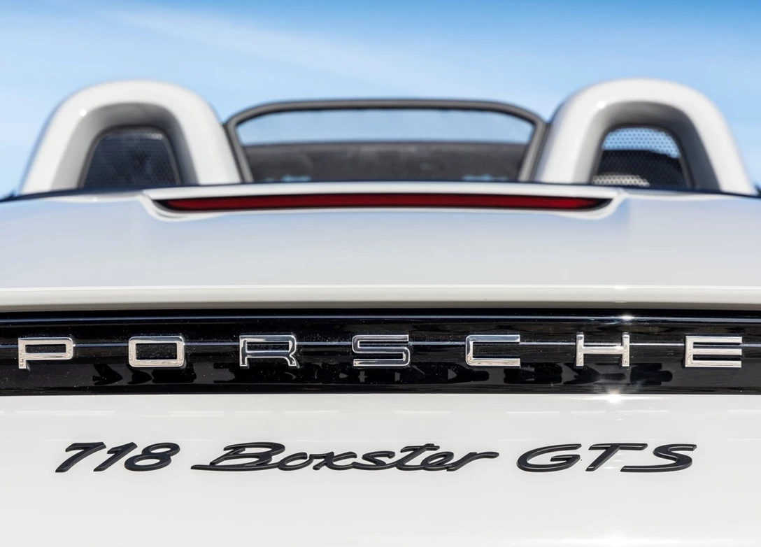 1679693-Porsche-718-Boxster-2023-14.jpg