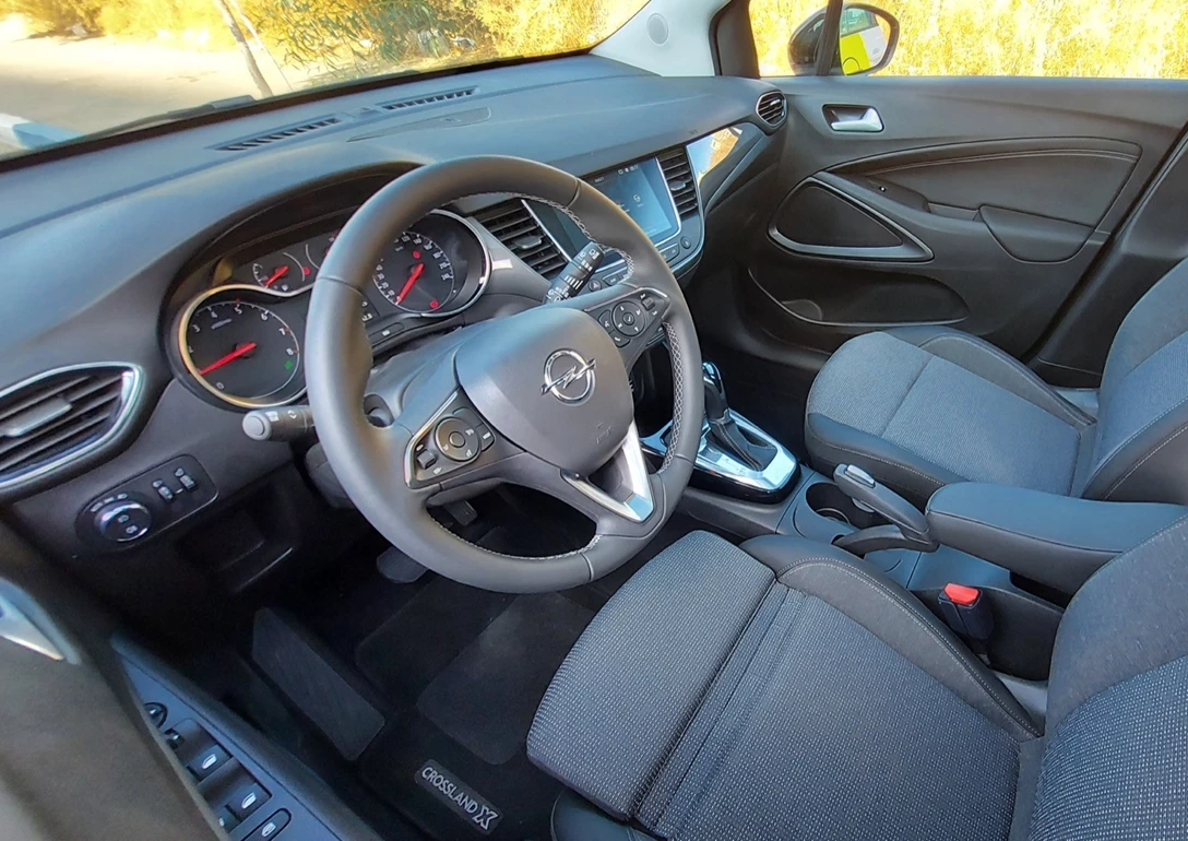 1679730-Opel-Crossland-2023-05YL.jpg